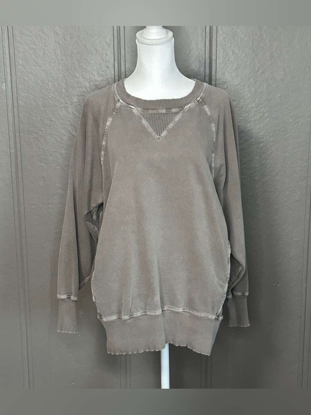 Zenana Gray Crewneck Sweatshirt